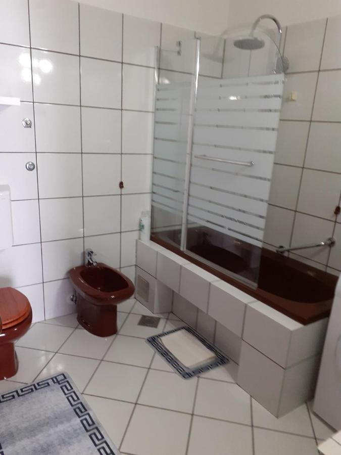 Vrata Jadrana 1 Apartment Rijeka Luaran gambar