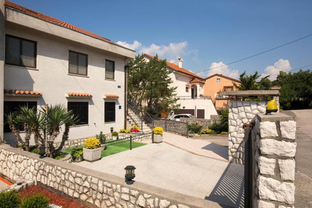 Vrata Jadrana 1 Apartment Rijeka Luaran gambar