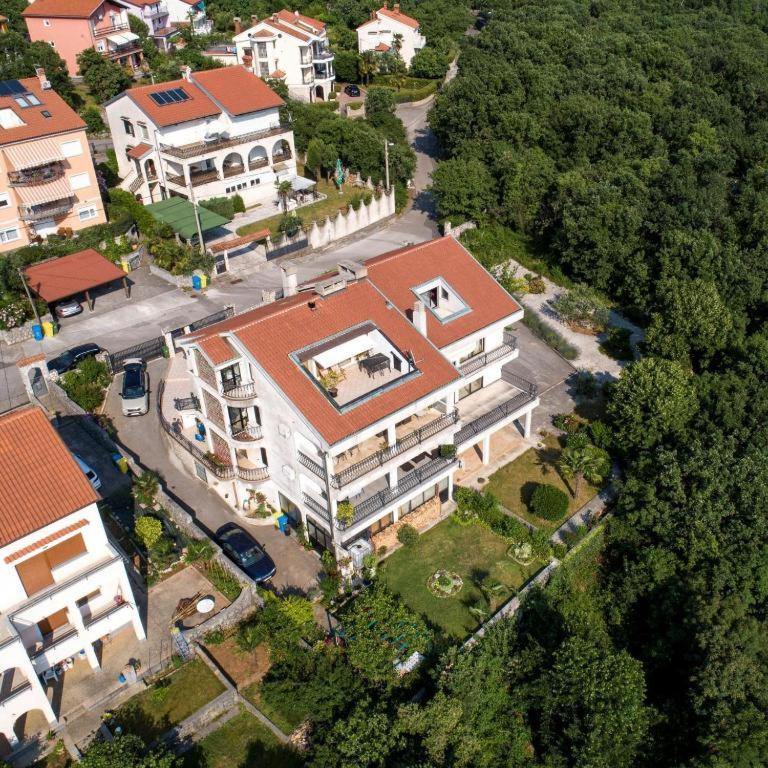 Vrata Jadrana 1 Apartment Rijeka Luaran gambar
