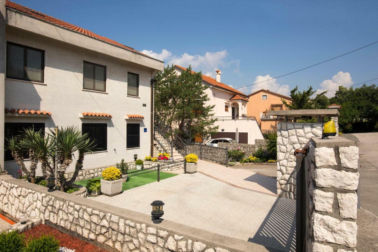 Vrata Jadrana 1 Apartment Rijeka Luaran gambar