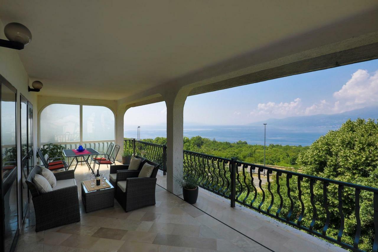 Vrata Jadrana 1 Apartment Rijeka Luaran gambar