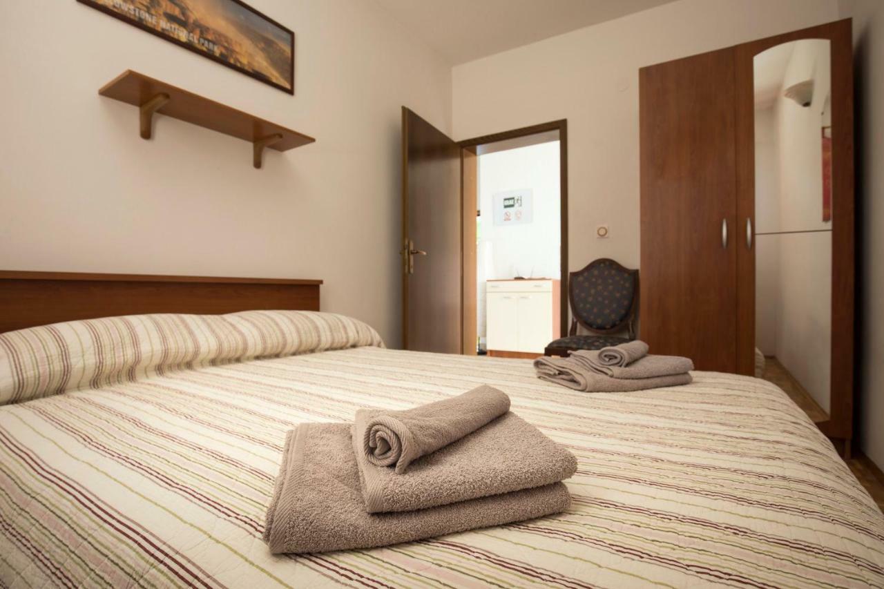 Vrata Jadrana 1 Apartment Rijeka Luaran gambar