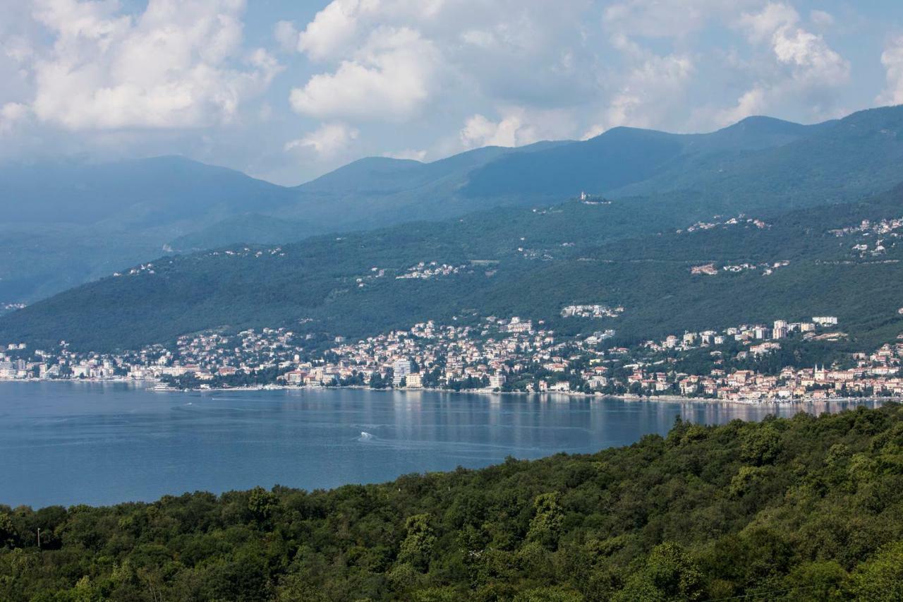 Vrata Jadrana 1 Apartment Rijeka Luaran gambar
